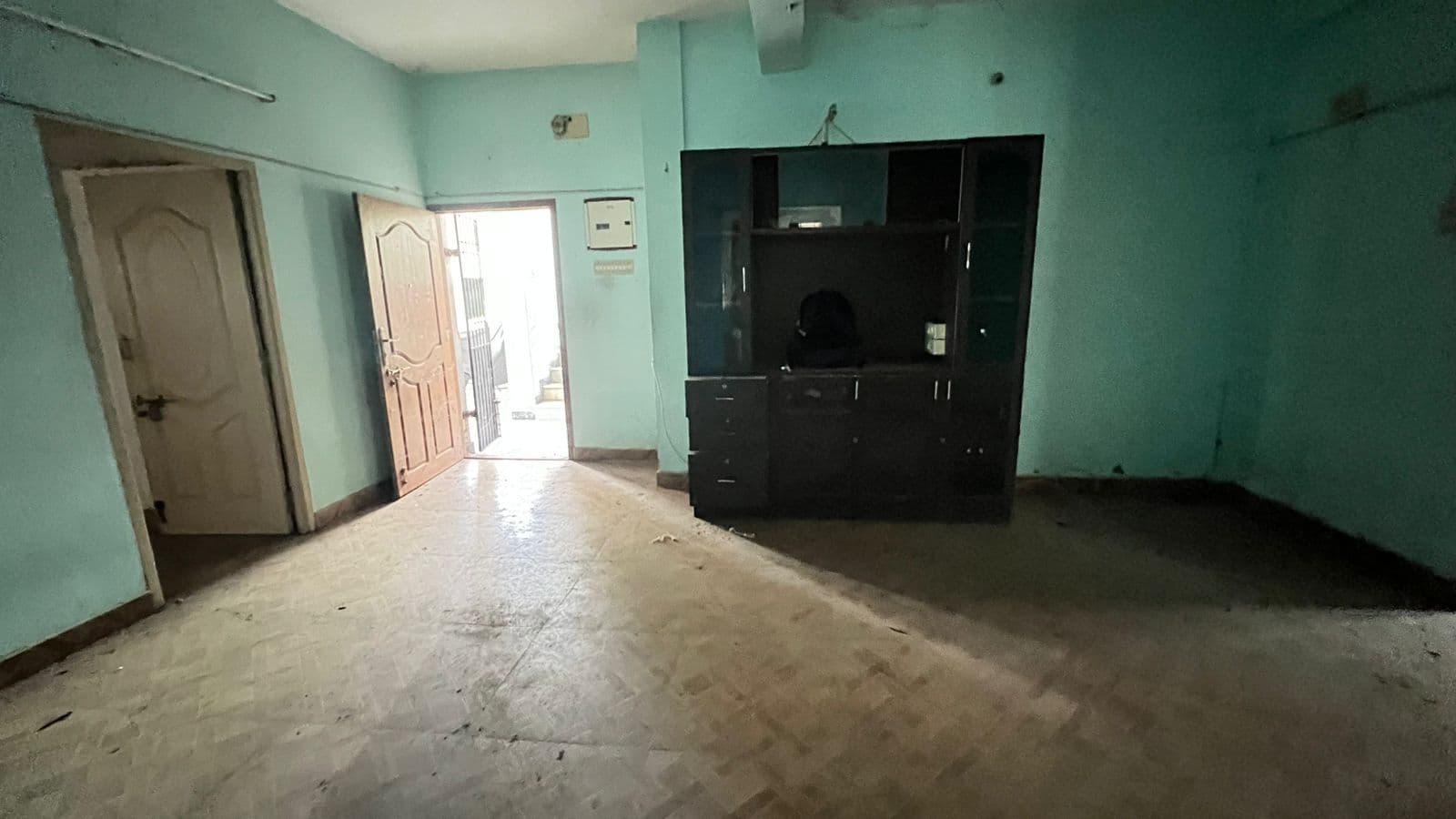 Resale 2 BHK flat in Guduvanchery, Chennai - Image 2