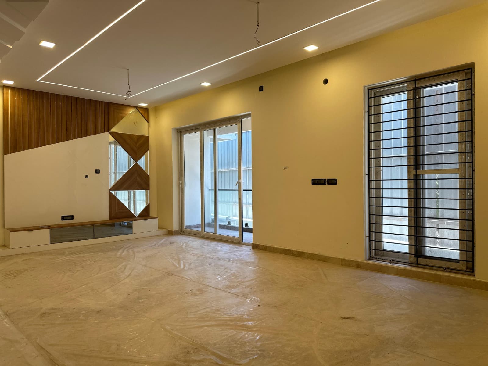 Ready to Occupy Sea View 5 BHK Premier Villas at Kottivakkam, Chennai. - Image 2