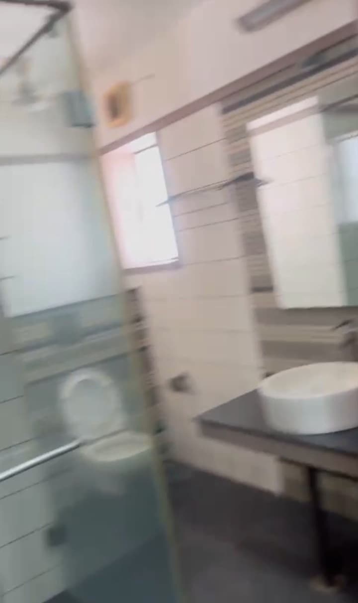 luxurious 4 BHK villa in Kilpauk - Image 4