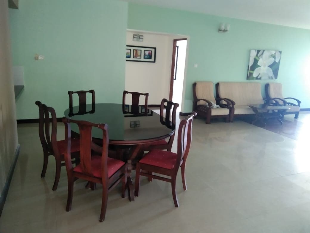 Apartment for Sale – Marine Drive, Cochin - Image 4