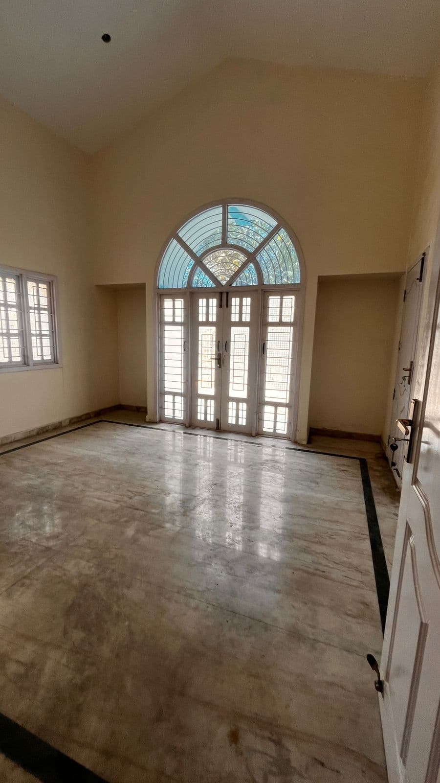 One acre on road land with 6000 sqft Bungalow for sale at Utheramerur near Chennai - Image 12