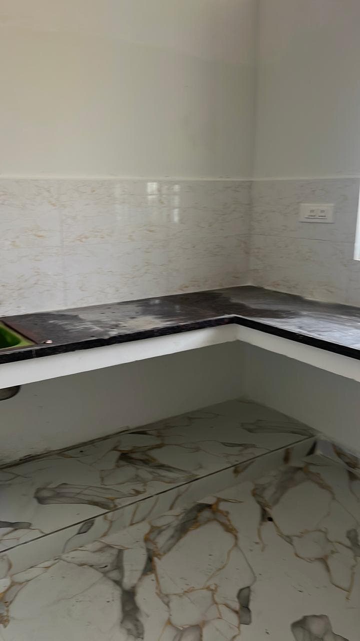 Ready to Occupy Flat for Sale – Irumbuliyur, West Tambaram - Image 4