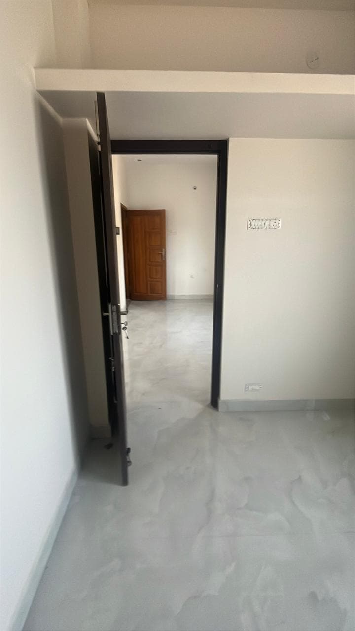 Premium Apartment for Sale – Old GST Road, Irumbuliyur, Tambaram - Image 6